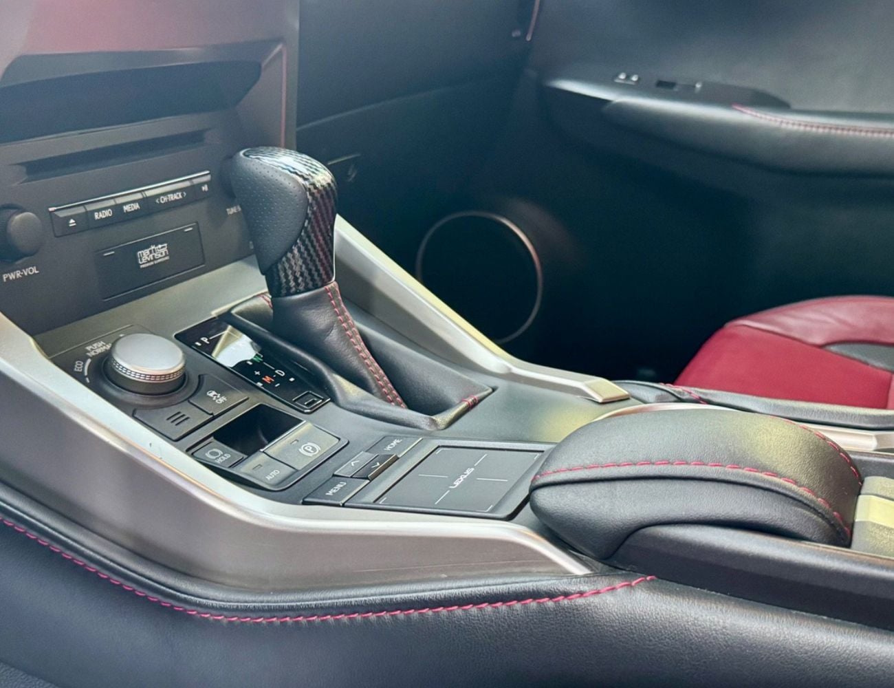 Lexus NX200t F SPORT PLATINUM