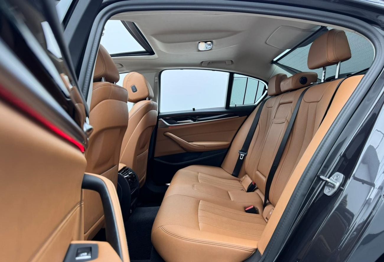 BMW 520i 2023 BMW 520i, BMW Service History, Aug / 2026 BMW Warranty, GCC