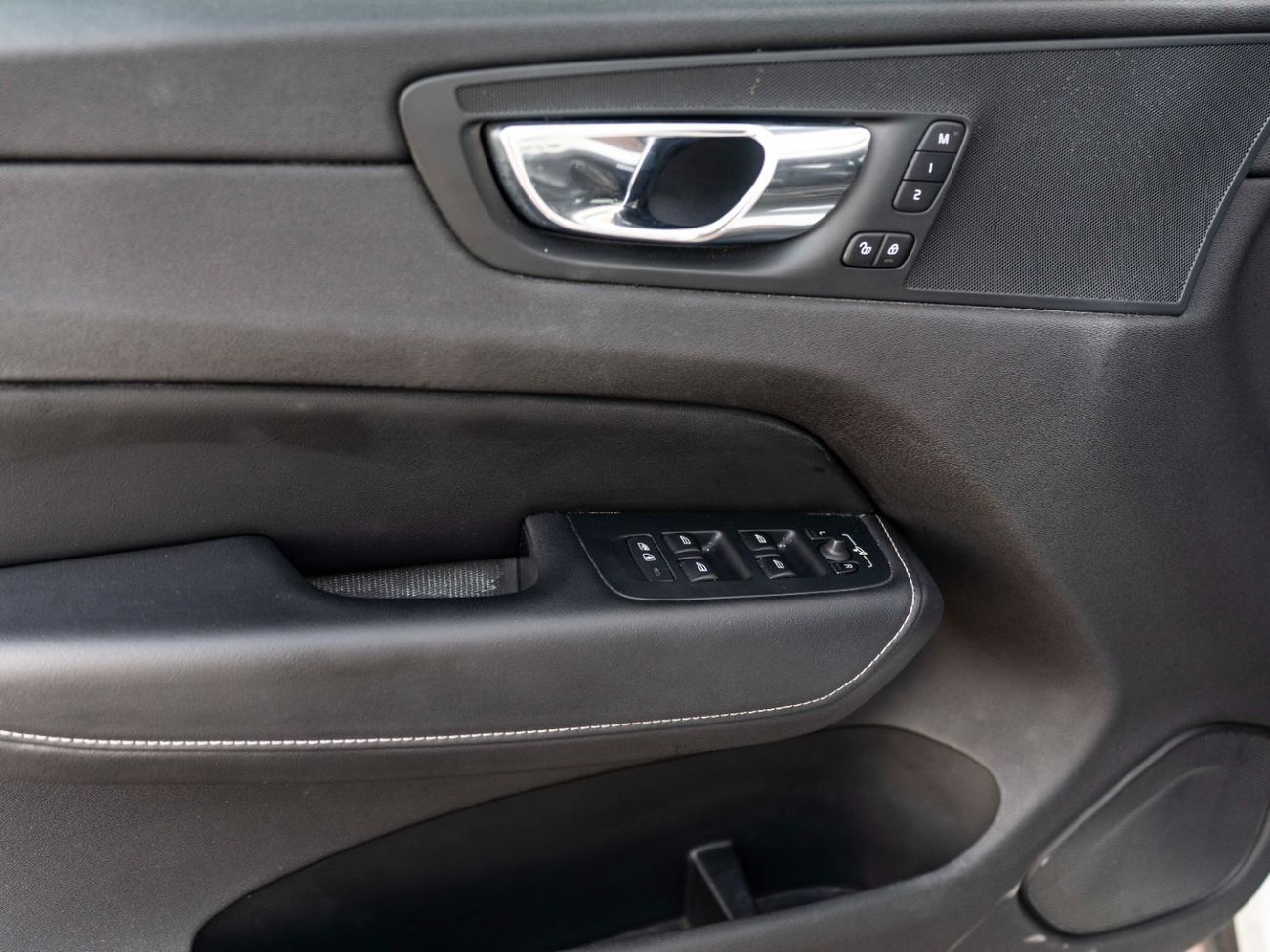 Volvo XC60 T5 R Design 2.0L