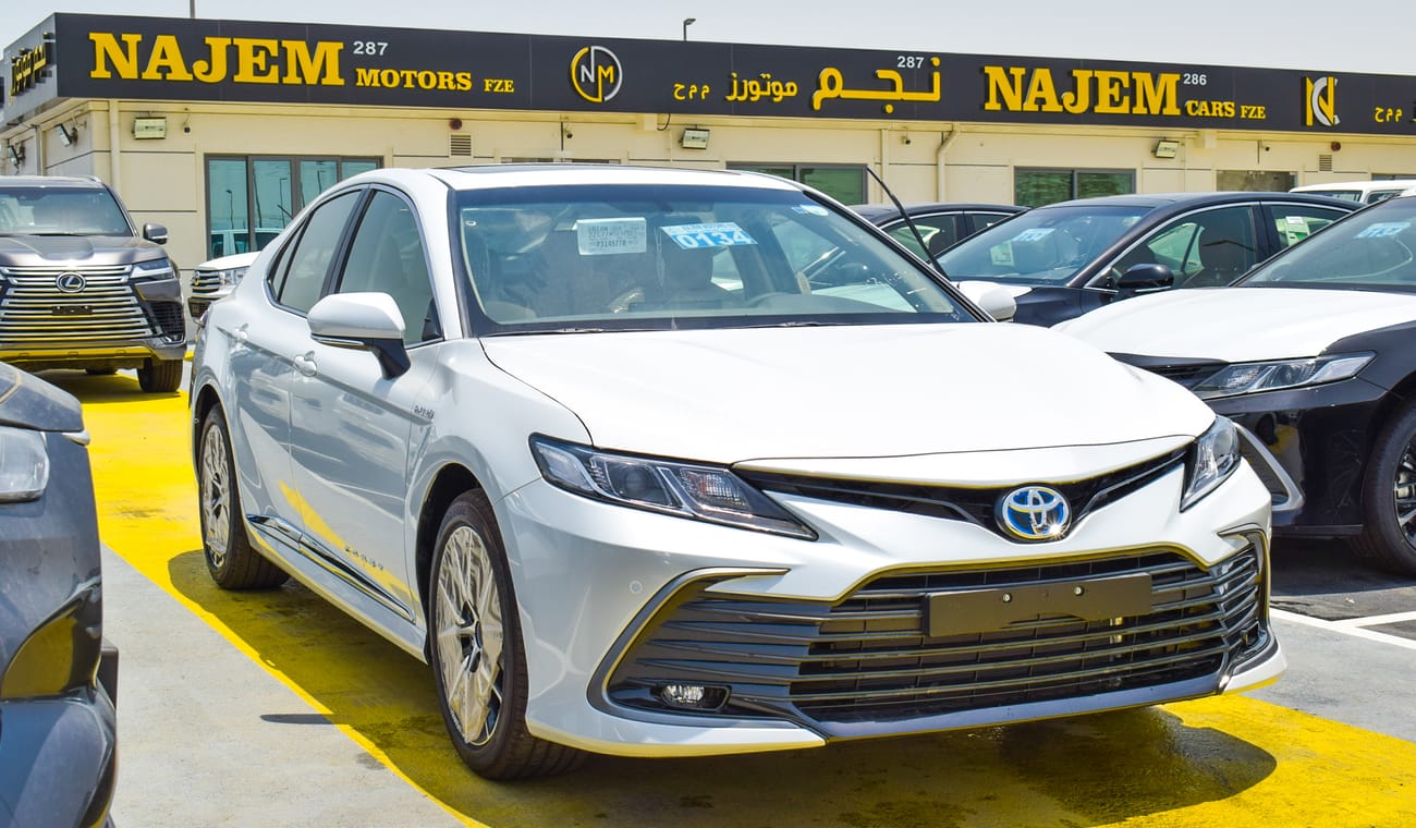 Toyota Camry GLE 2.5L Hybrid