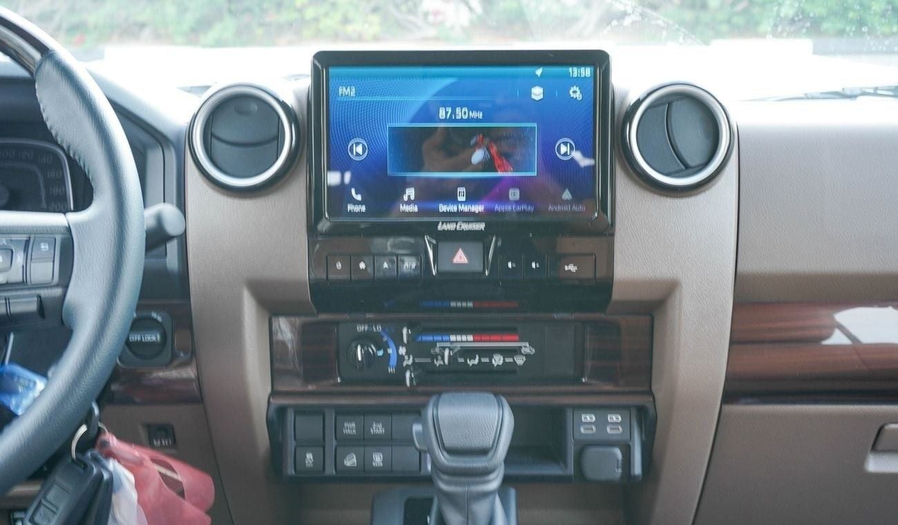 Toyota Land Cruiser 70 4.0L V6 A/T