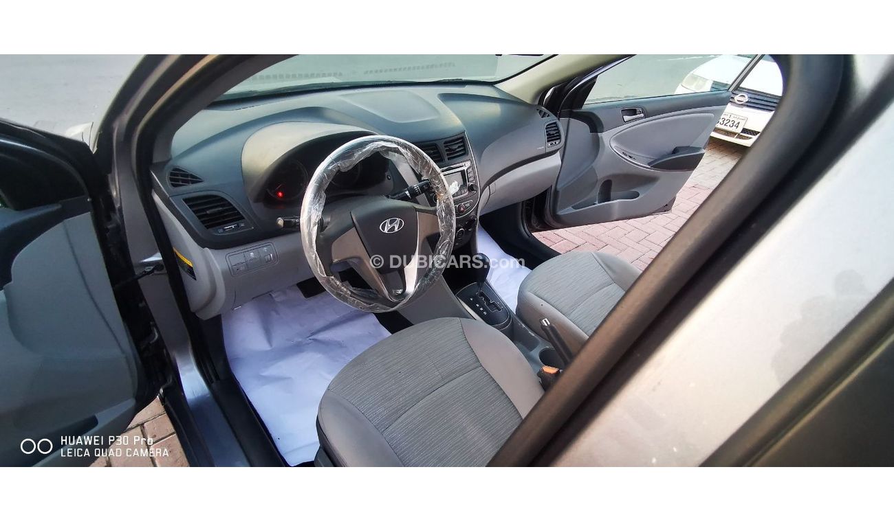 هيونداي أكسنت GL Hyundai Accent 2015 Free Accident (1.6 CC)