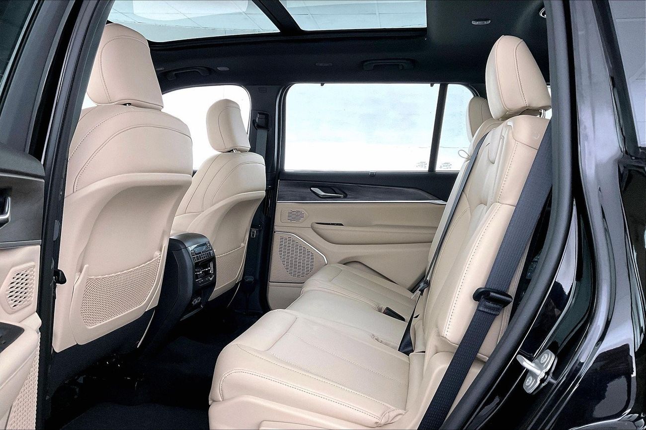 Jeep Cherokee Limited Plus | 1 year free warranty | 0 Down Payment