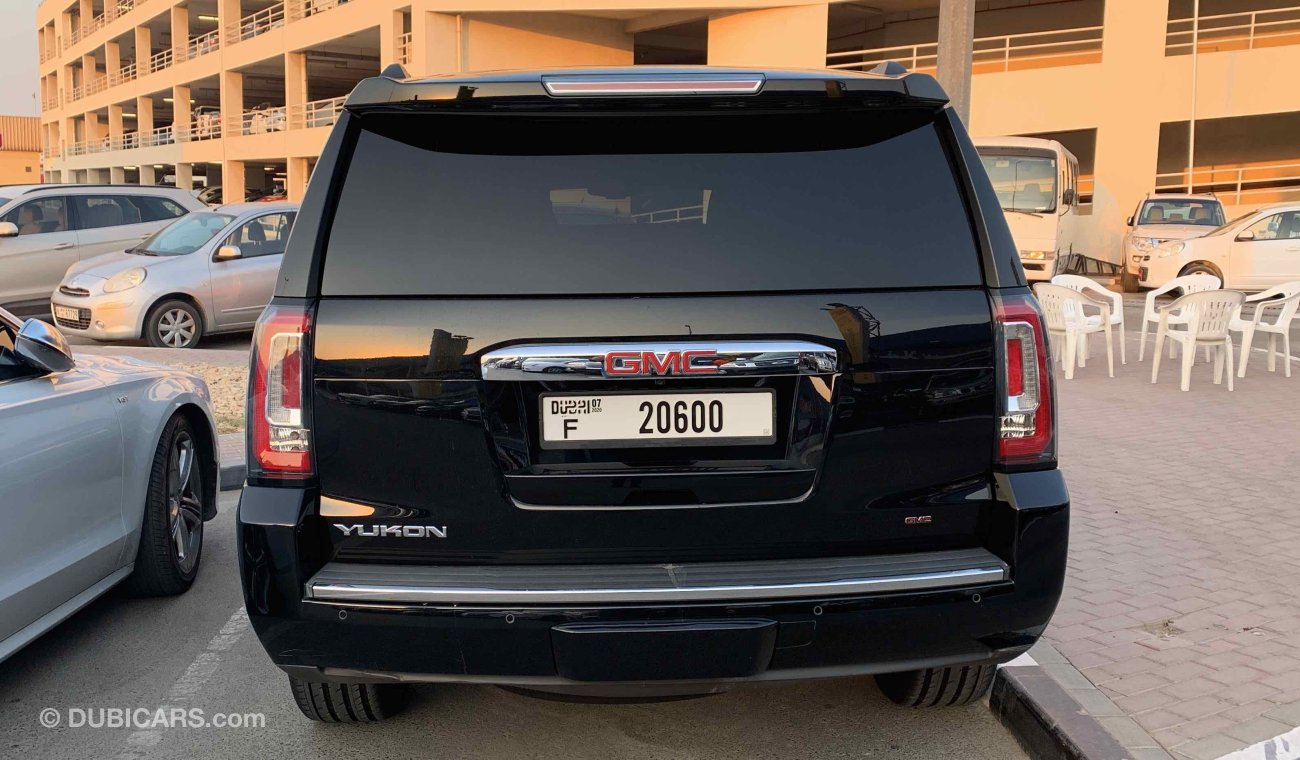 GMC Yukon DENALI. 6,2 VIP