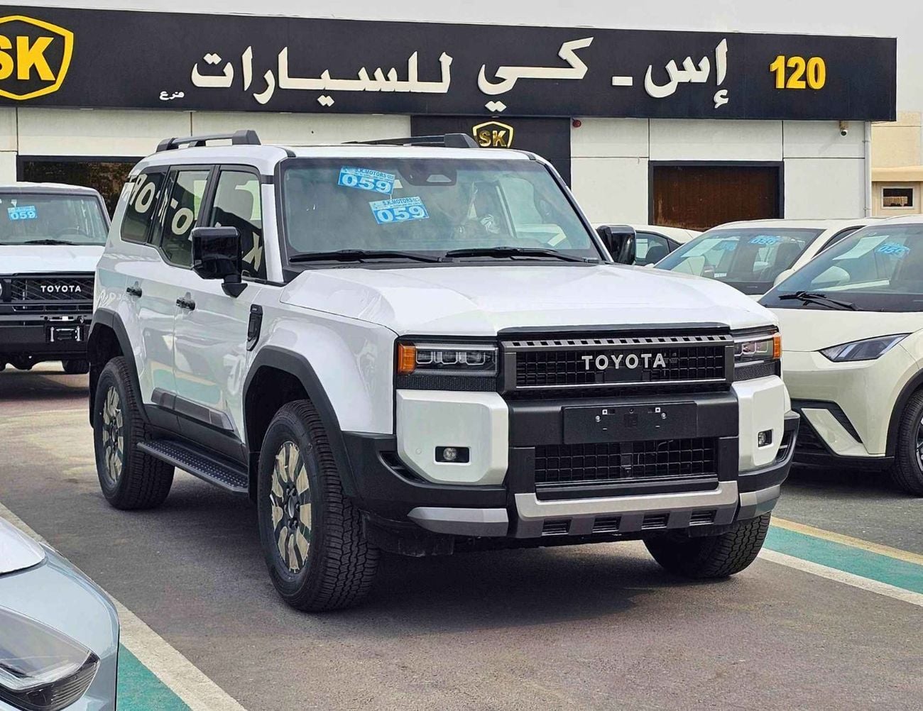 تويوتا برادو ADVENTURE TURBO / 2.4L V4 PETROL / RADAR / HEADUP DISPLAY / 360* CAMERA WITH PWR SEATS / (CODE#PPADV