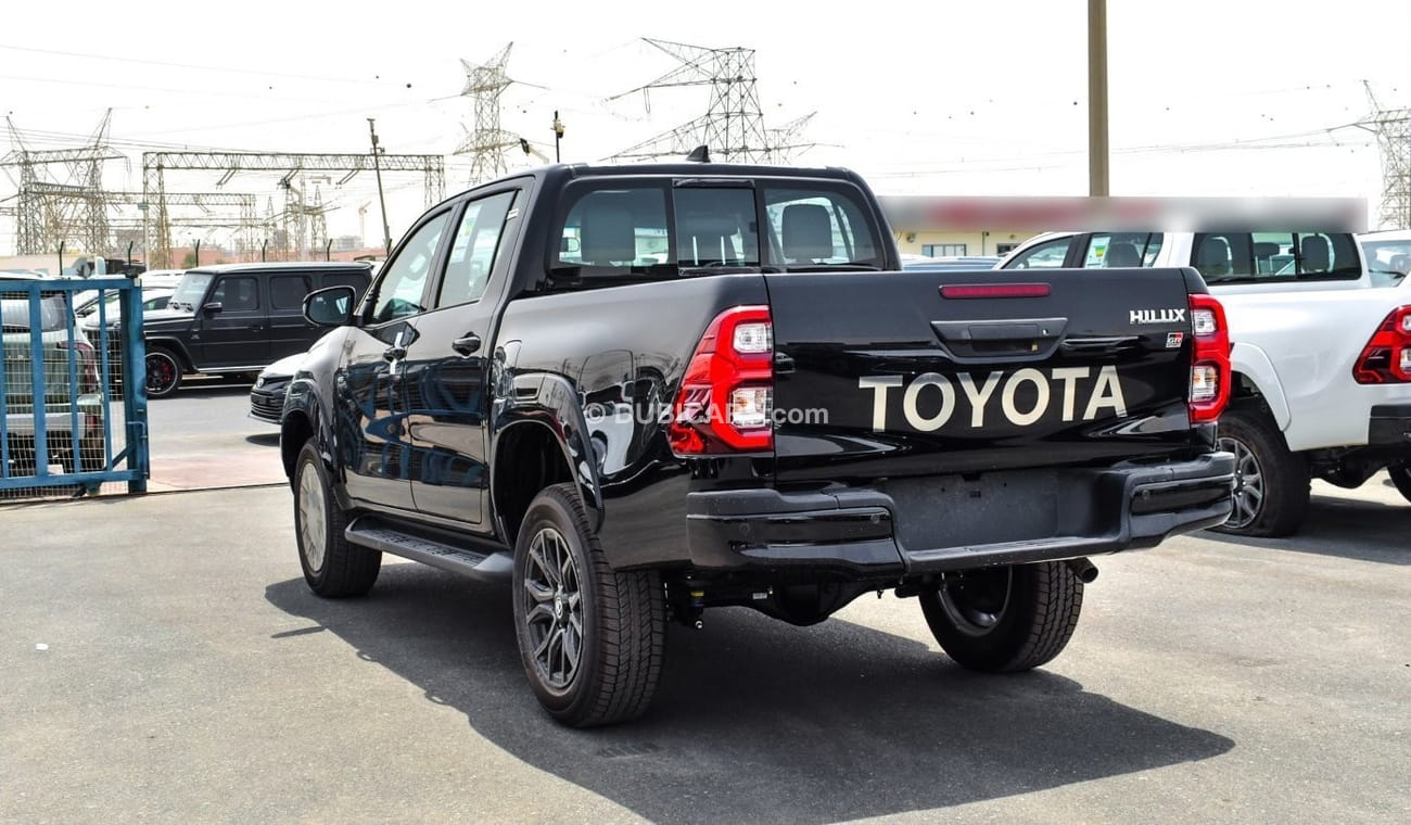 تويوتا هيلوكس GR Sport 4.0 L V6