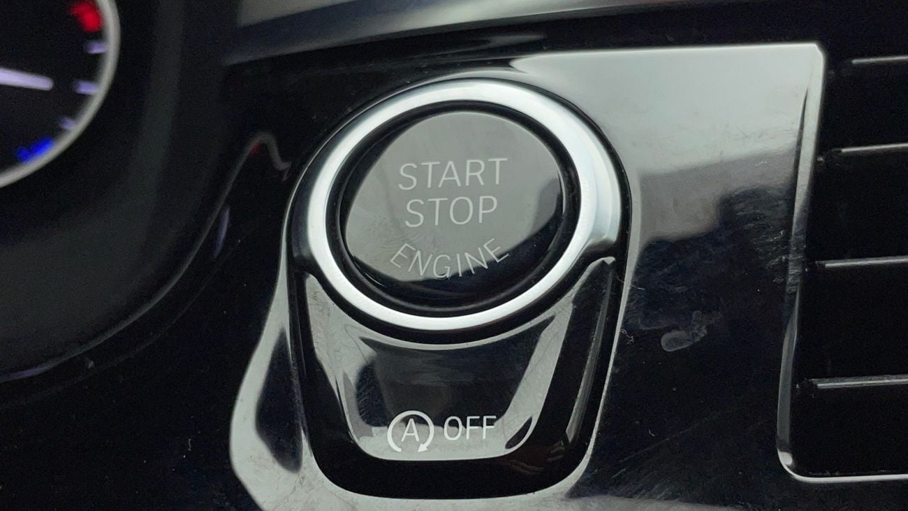 بي أم دبليو 520i M SPORT 2 | بدون دفعة مقدمة | اختبار القيادة في المنزل