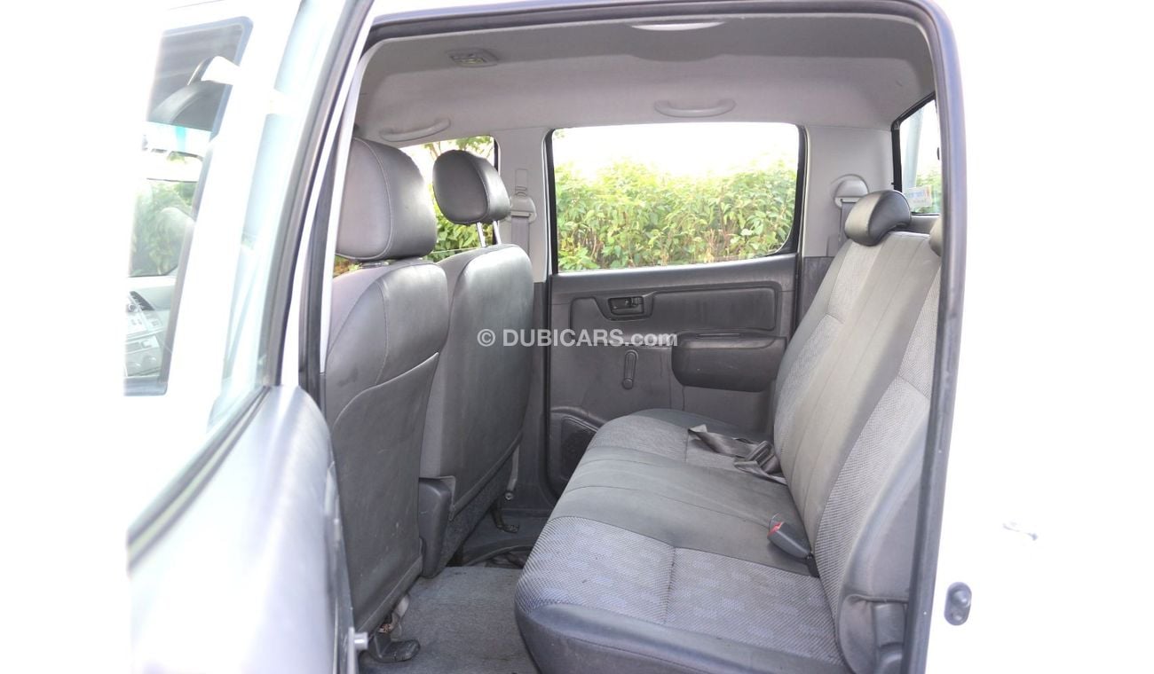 تويوتا هيلوكس GL تويوتا هايلكس 2014 خليجي دير عادي بترول دبل فورويل