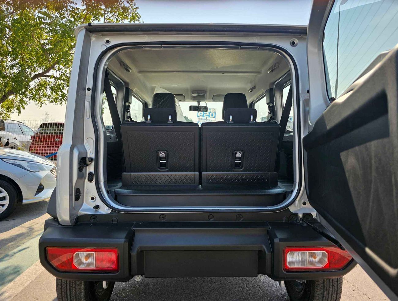 Suzuki Jimny GLX, 1.5L V4  PETROL / All Grip off Road / 4WD (CODE # JY15GL)