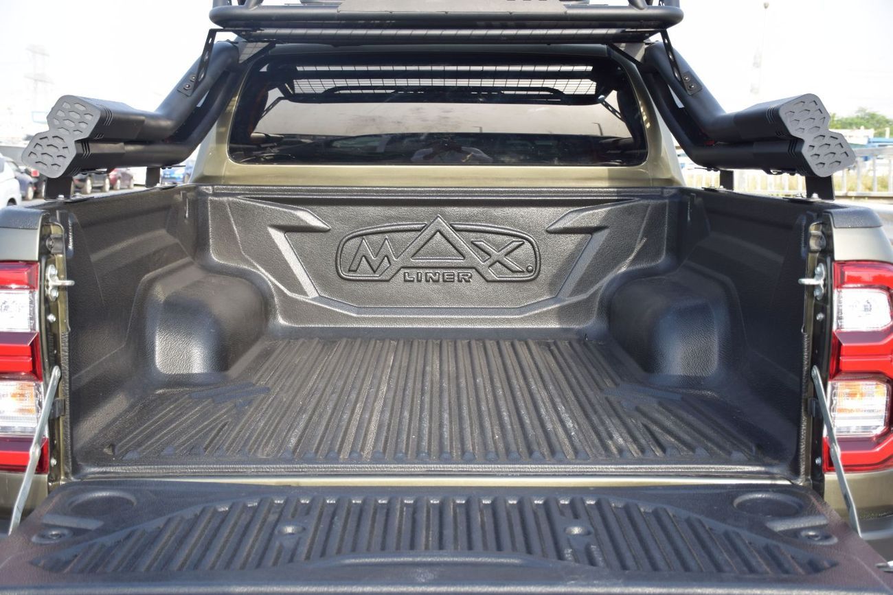 Toyota Hilux S GLX 2.8L AWD M/T