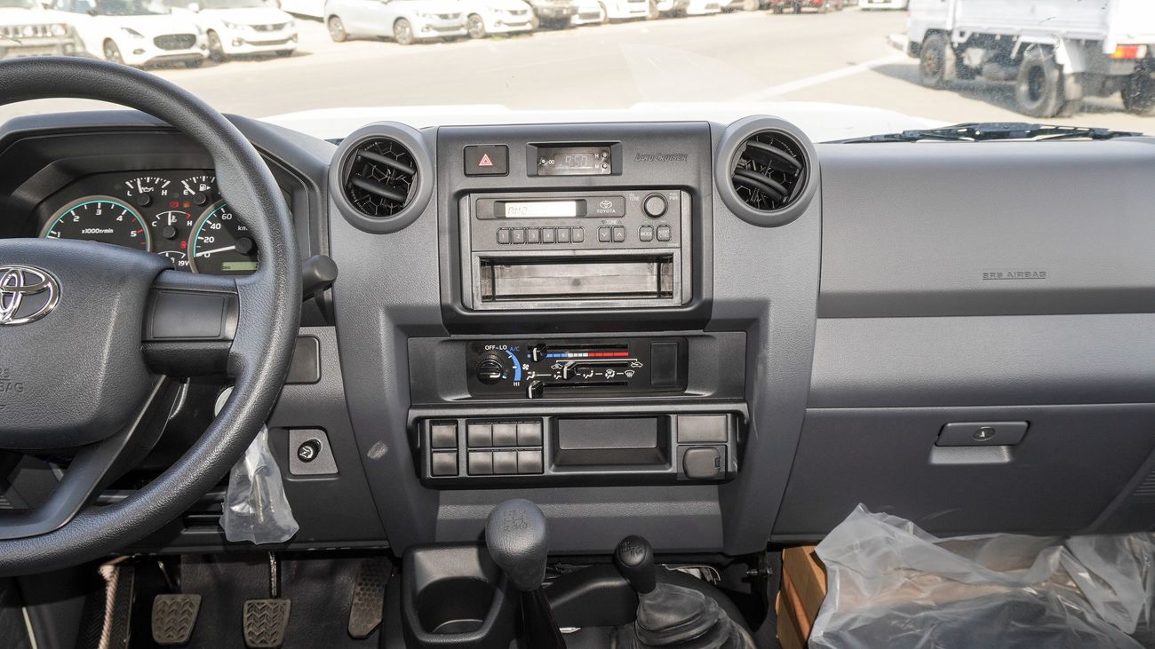 Toyota Hilux 4.2L Diesel Double Cabin M/T