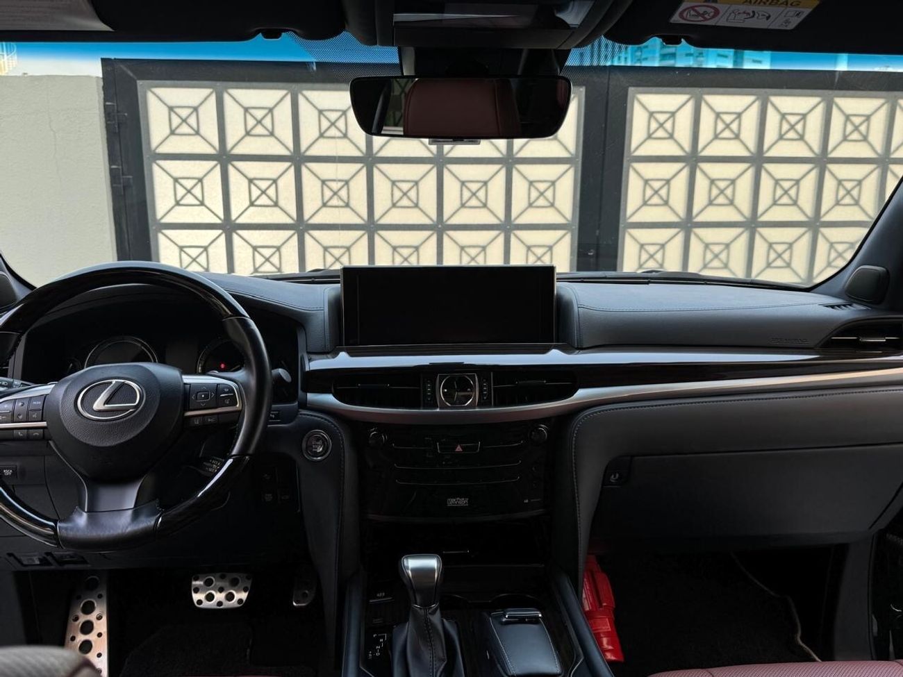 لكزس LX 570 Signature