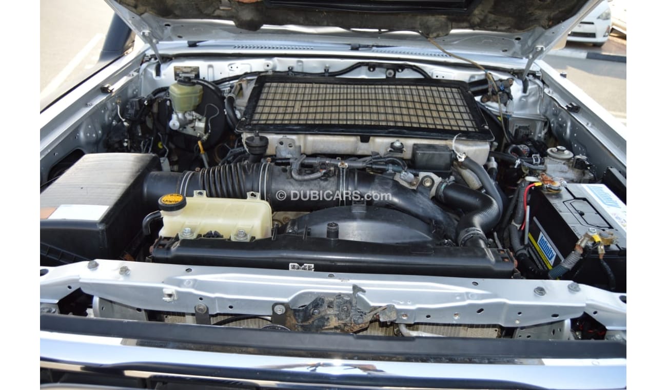 Toyota Land Cruiser Pick Up Diesel engines 1vD V8