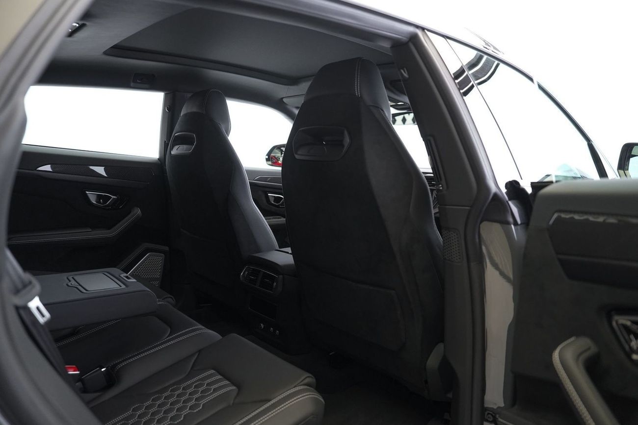 لامبورغيني اوروس 4.0T V8 Performante