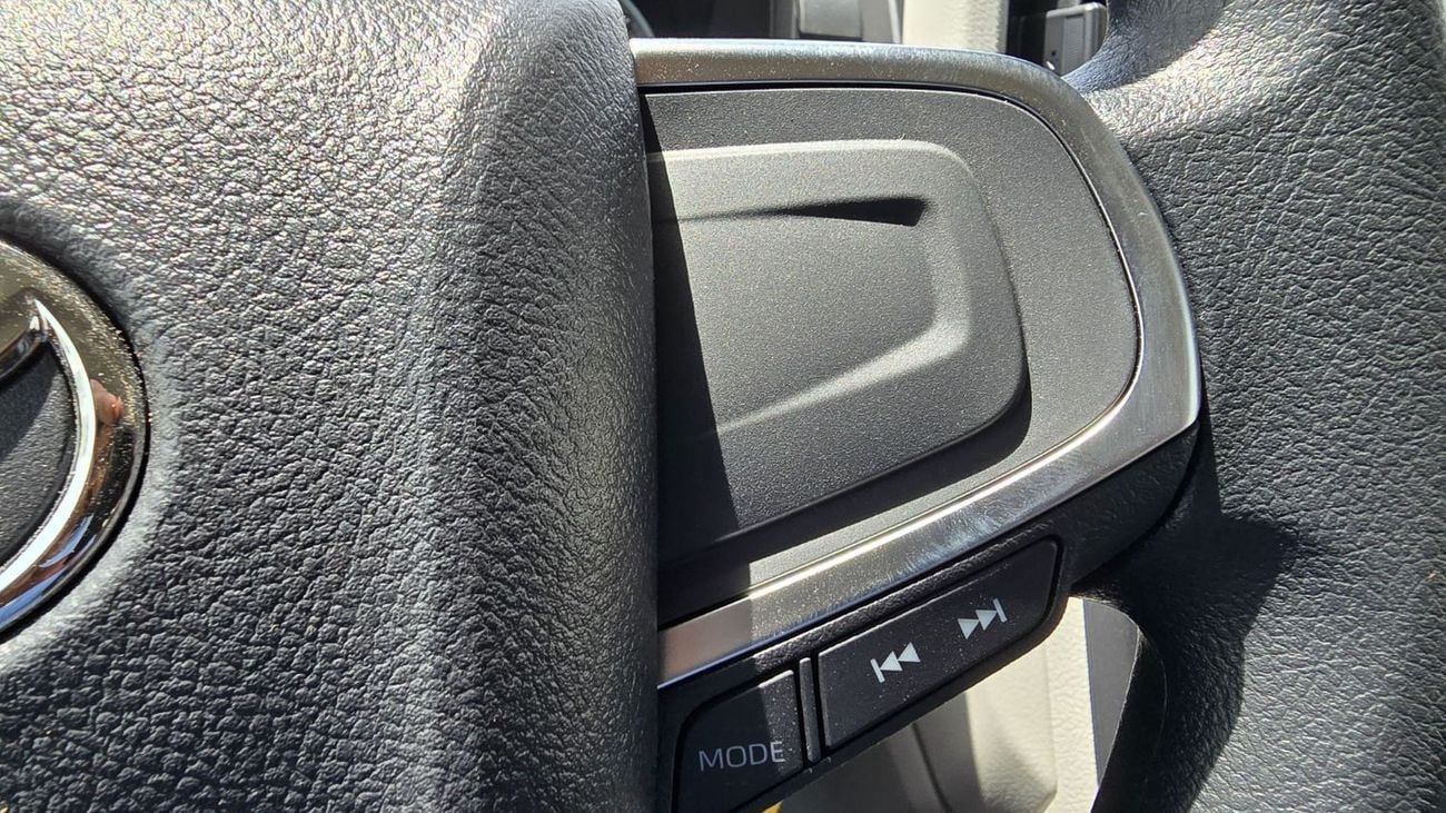 تويوتا هاياس GL DX V6 3.5L Petrol Automatic 2025YM
