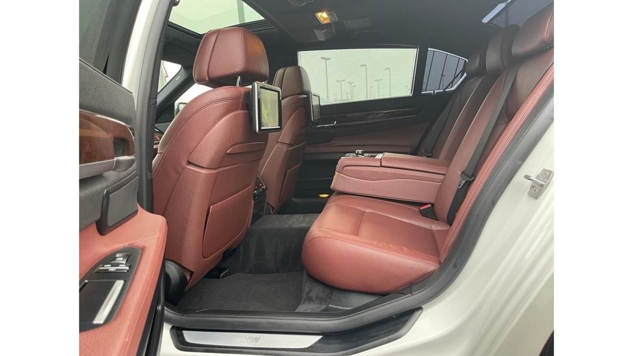 BMW 750Li Exclusive BMW 750 Li_TWIN POWER TERBO_Gcc_2013_Excellent_Condition _Full option