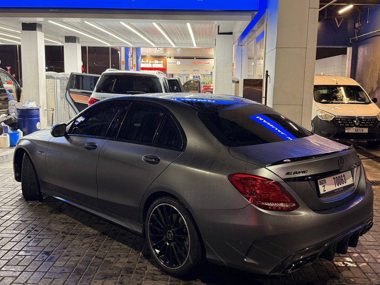 مرسيدس بنز سي 43 ايه ام جي