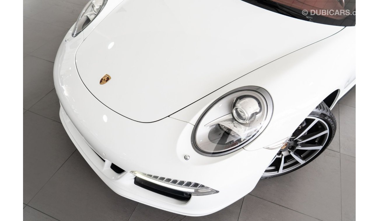 بورش 911 كاريرا 4 2015 Porsche 911 Carrera 4 Convertible / Manual 7 Speed Transmission / Very High Spec