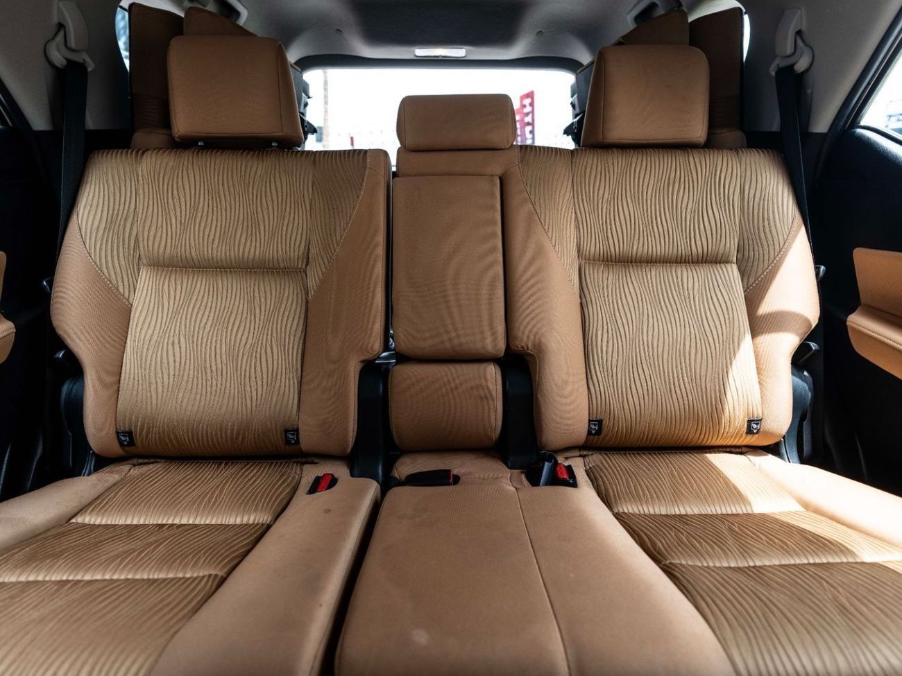 Toyota Fortuner GXR 4.0L (278 HP)