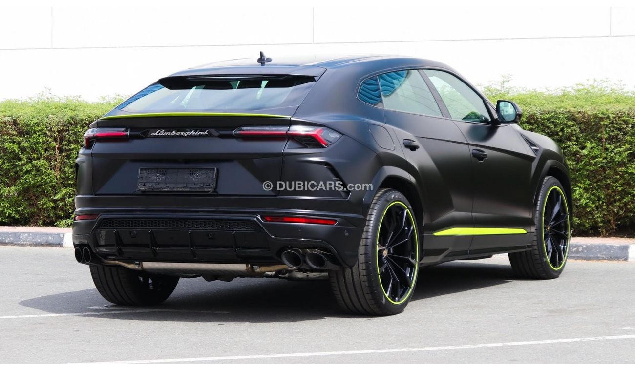 Lamborghini Urus Graphite Capsule