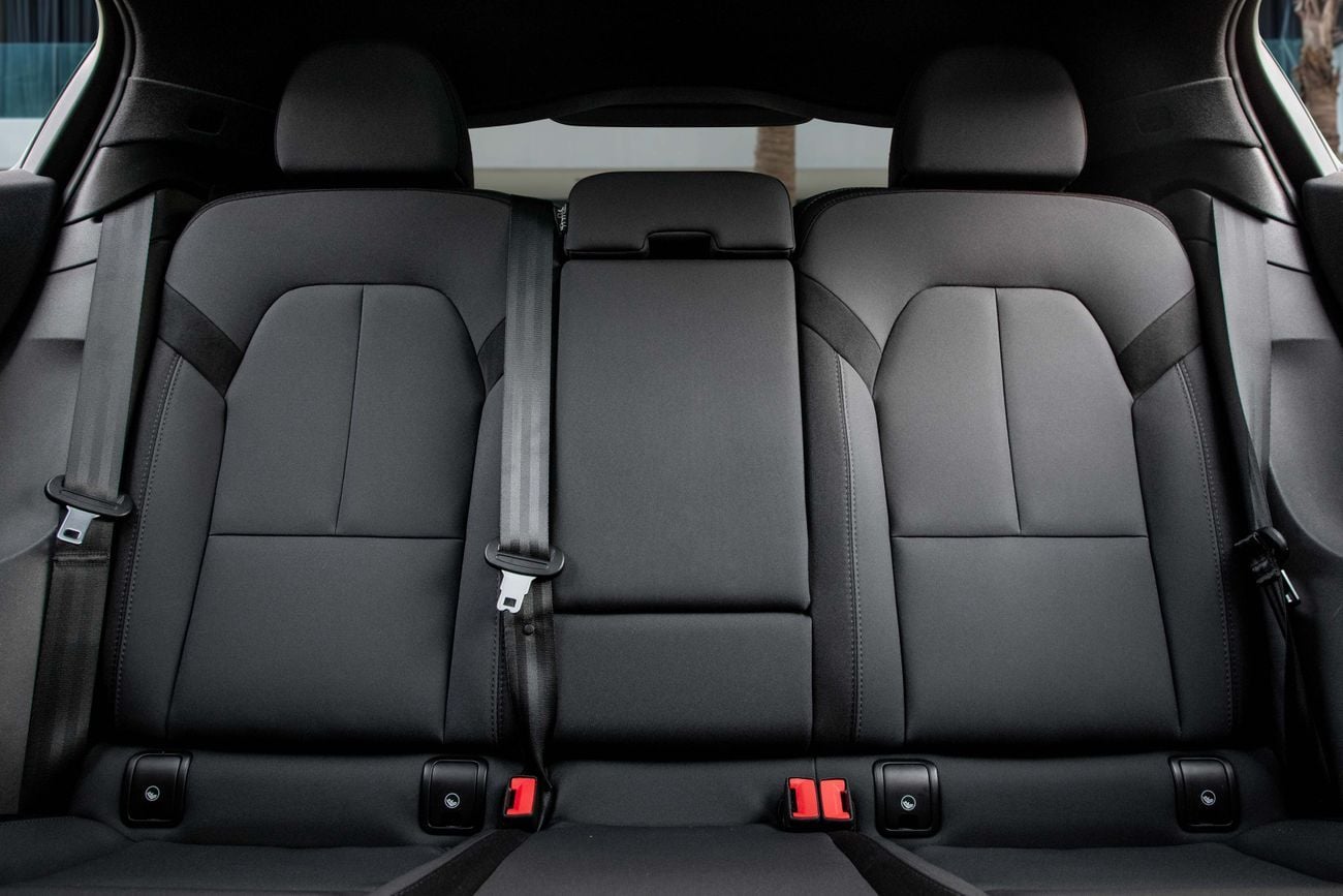 Polestar 2 2 Long Range Single Motor | 1,459 P.M | 0% Downpayment | AGENCY WARRANTY