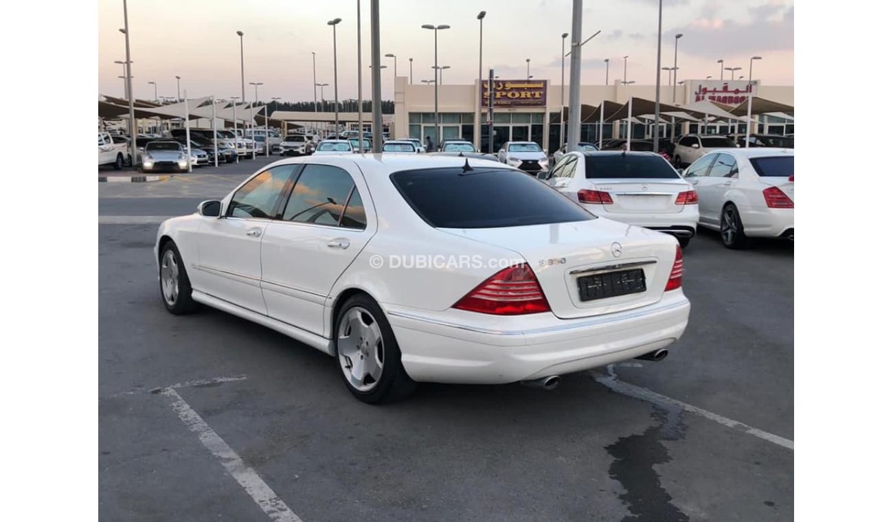 مرسيدس بنز S 350 موديل 2005 خليجي فل مواصفات كراسي جلد ومثبت سرعه وتحكم كهربي كامل ونظام صوت ممتاز وكاميرا خلفيه وتحك