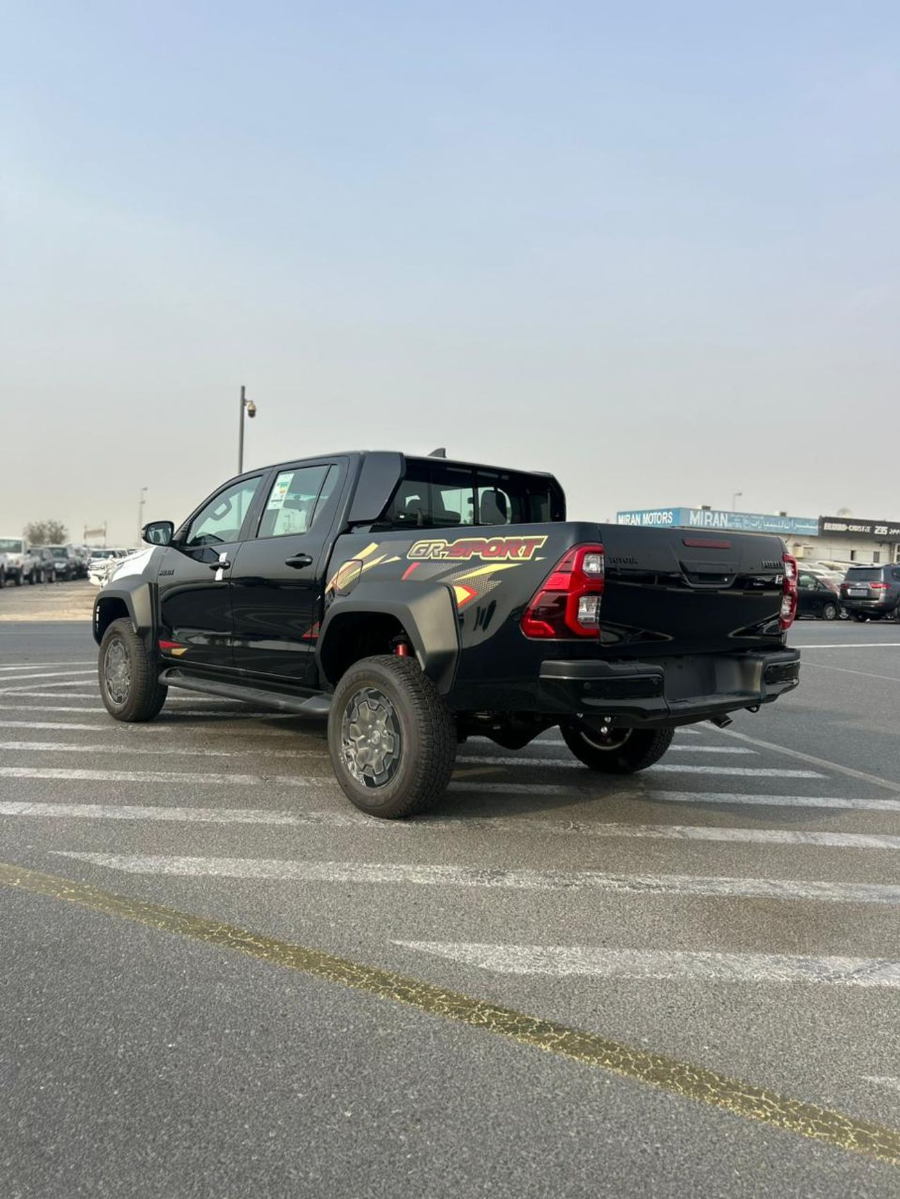 تويوتا هيلوكس Toyota Hilux Toyota Hilux GR Sport 4.0L