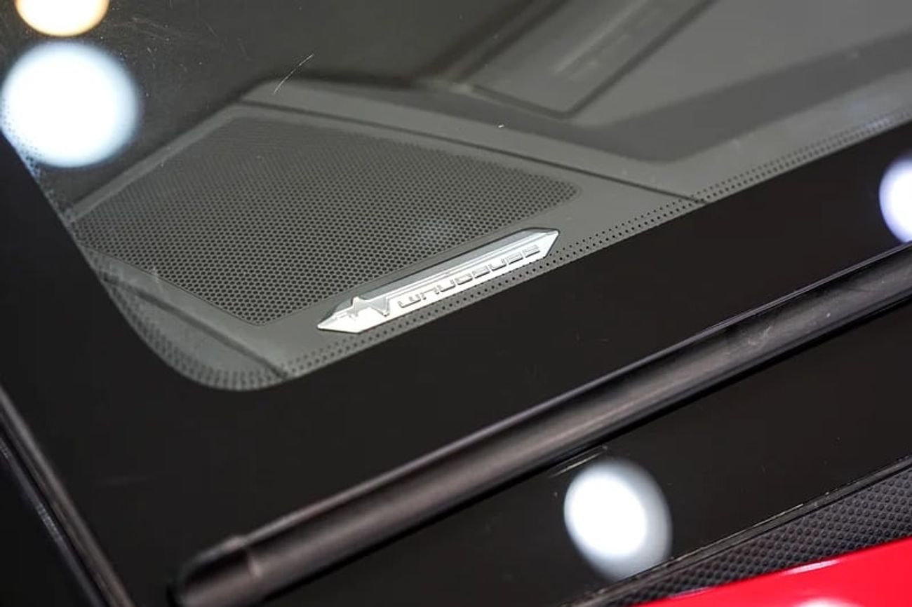 لامبورغيني أفينتادور SVJ Body Kit, Full Carbon Package, Front Lift, Very Low KM, GCC Specs!!