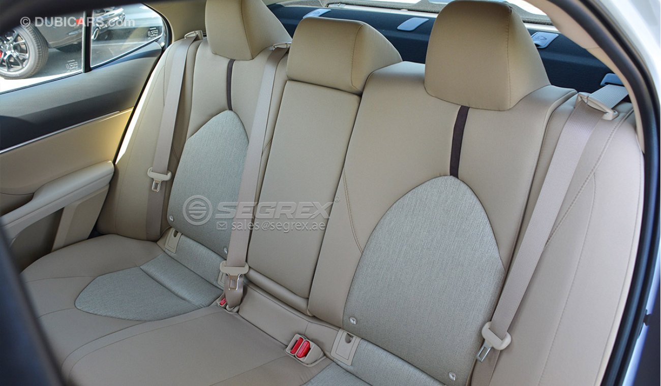 تويوتا كامري 2020YM 2.5 GLE Sunroof, Smart Key, Rear Camera-Black inside Gray Available