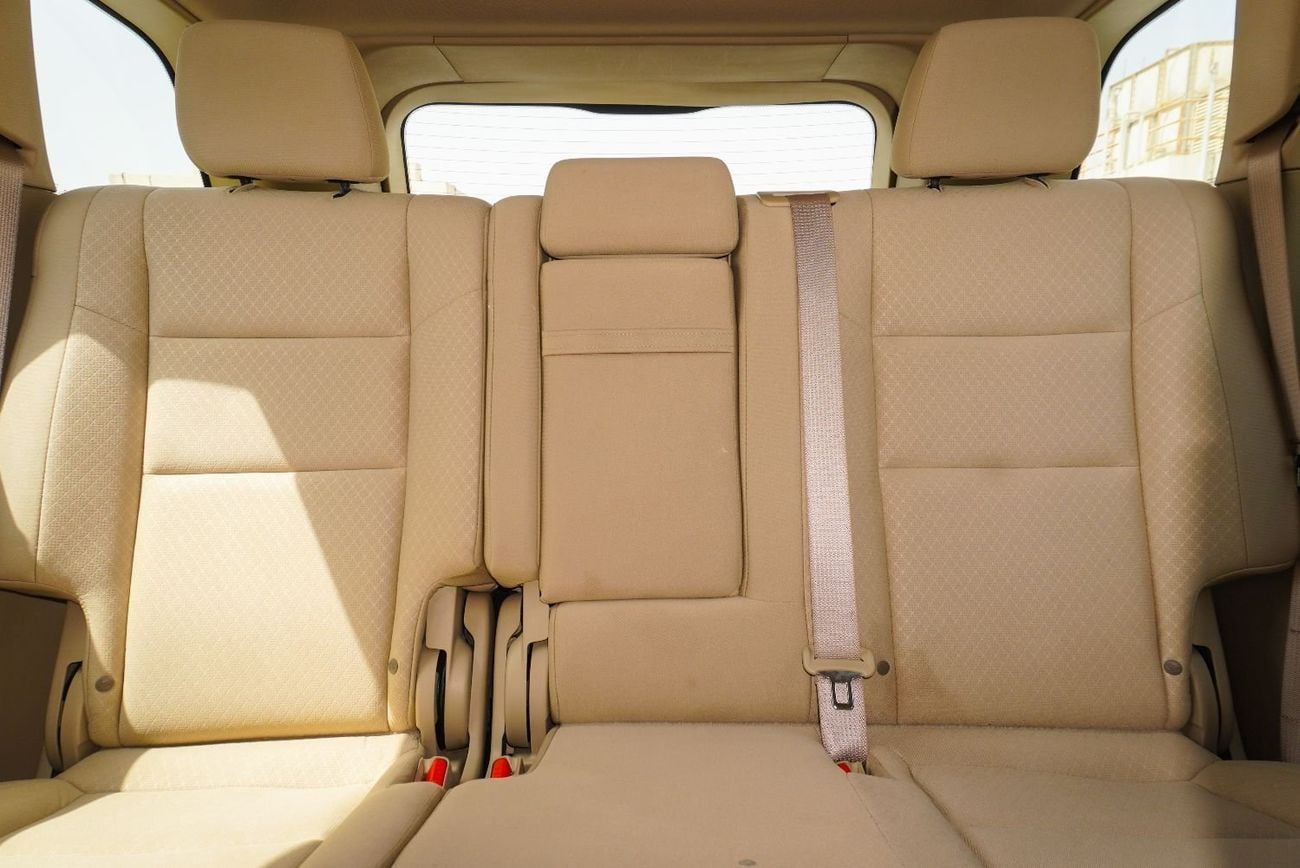 جيب جراند شيروكي LAREDO Limited 3.2L