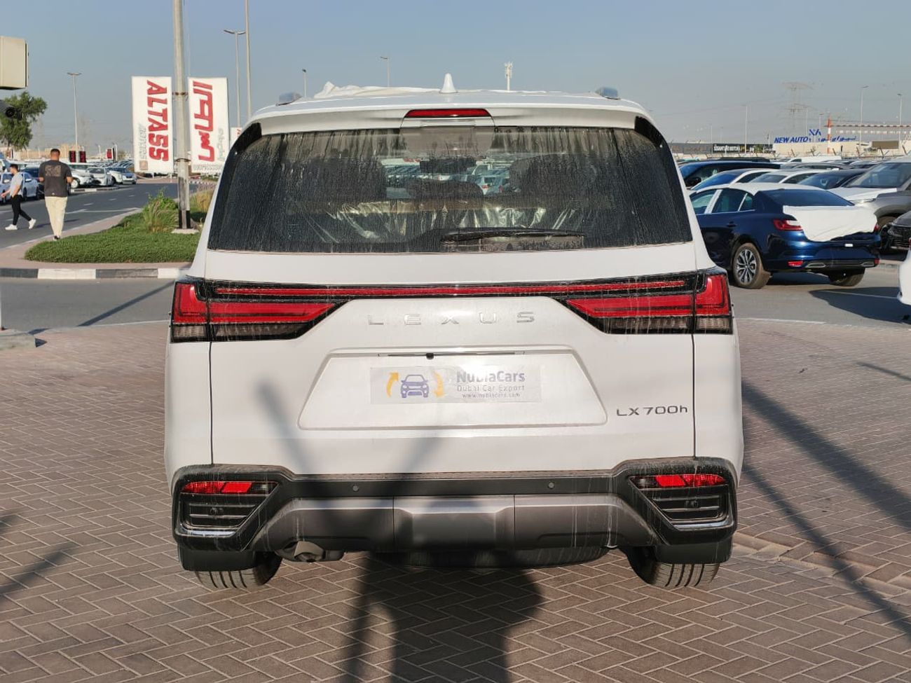 لكزس LX 700h 2026 Lexus LX700h Signature 7-Seater HEV  3.5L V6 Twin-Turbo Petrol A/T 4WD Export Only