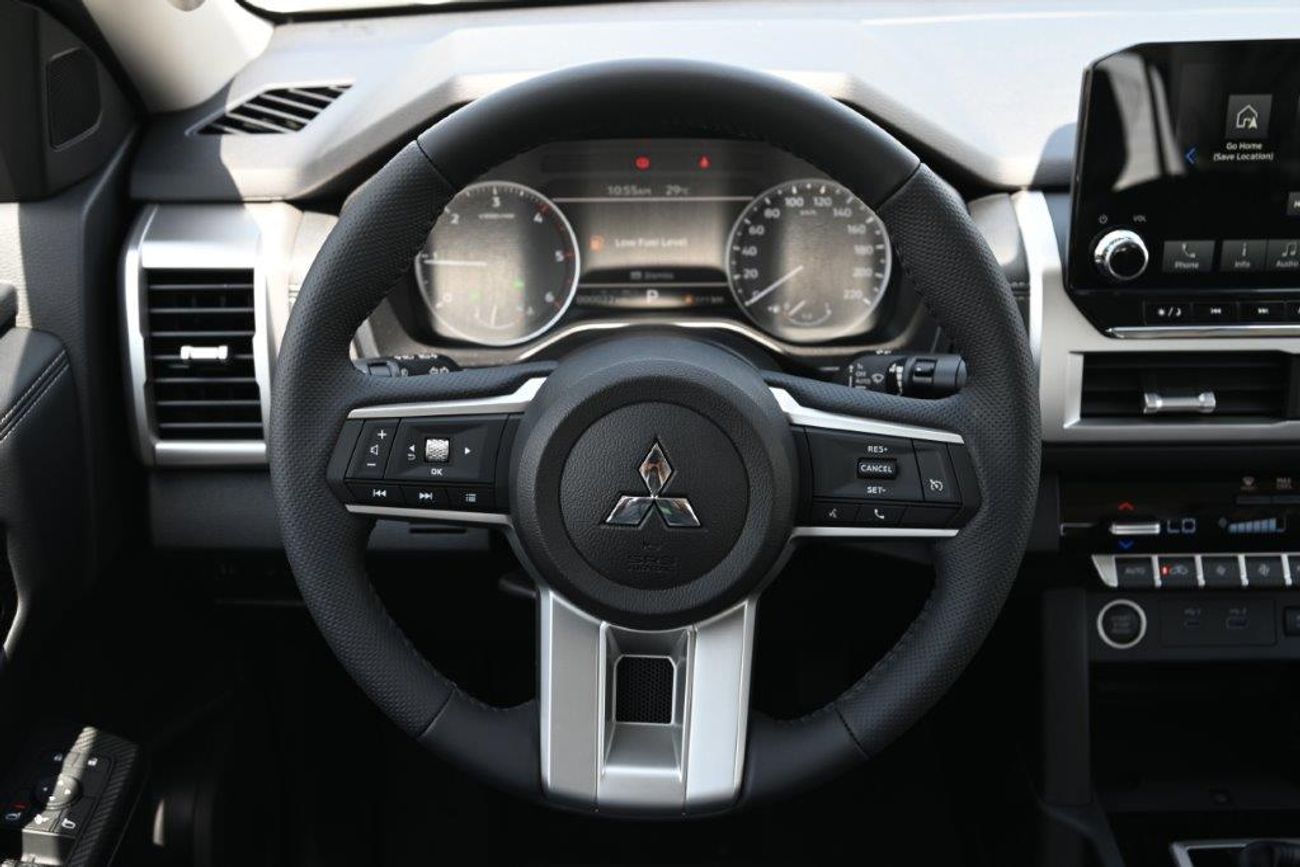 Mitsubishi L200 Sportero Pickup Diesel Automatic