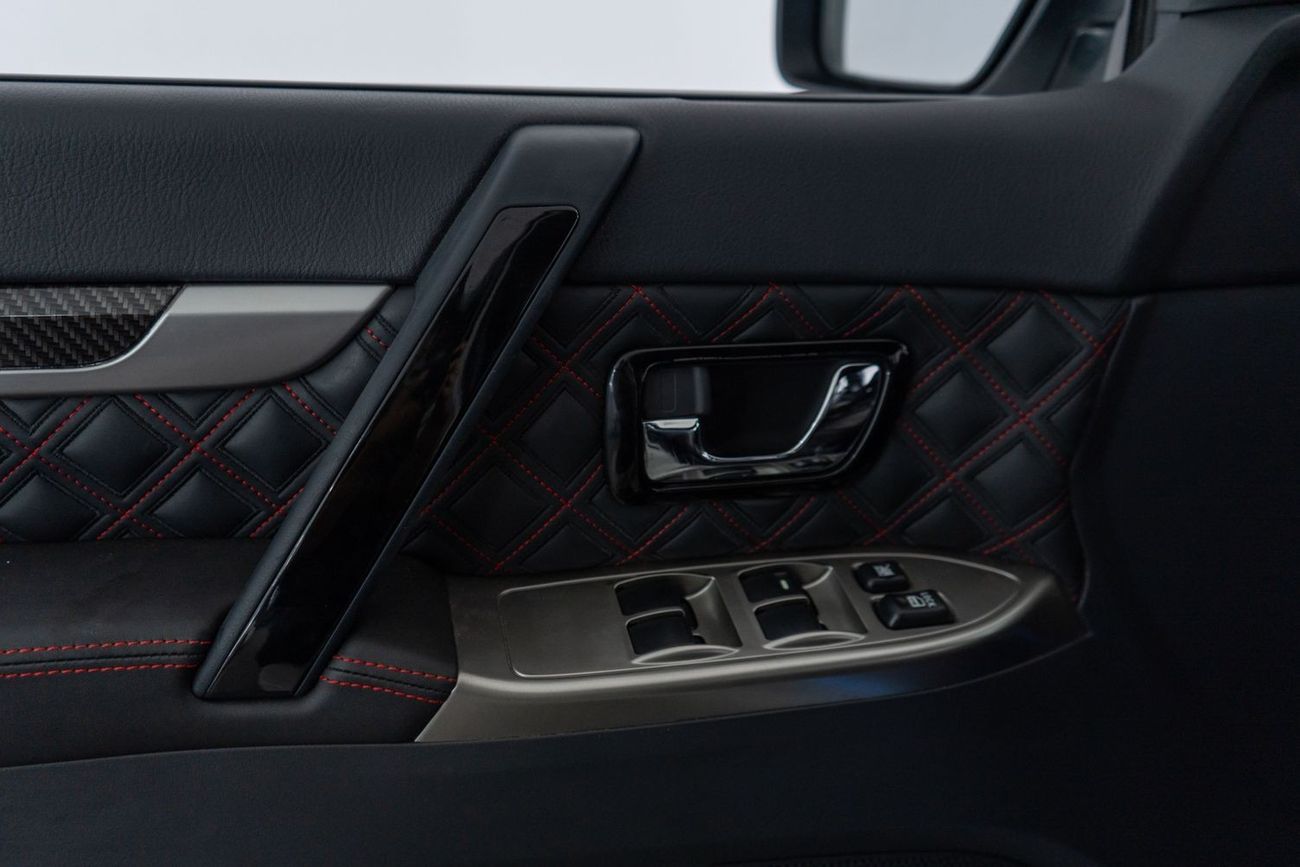 Mitsubishi Pajero GLS Mid 3.8L (236 HP) 3.8L Signature / Full Mitsubishi Service History