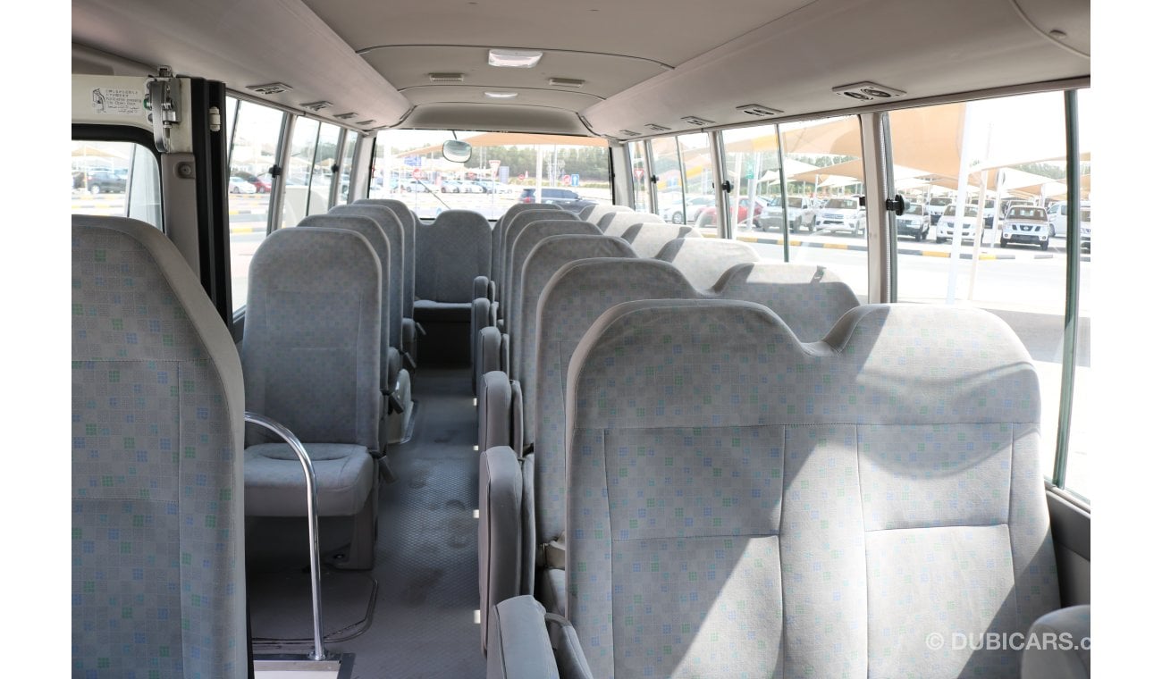 تويوتا كوستر 30 SEATER BUS