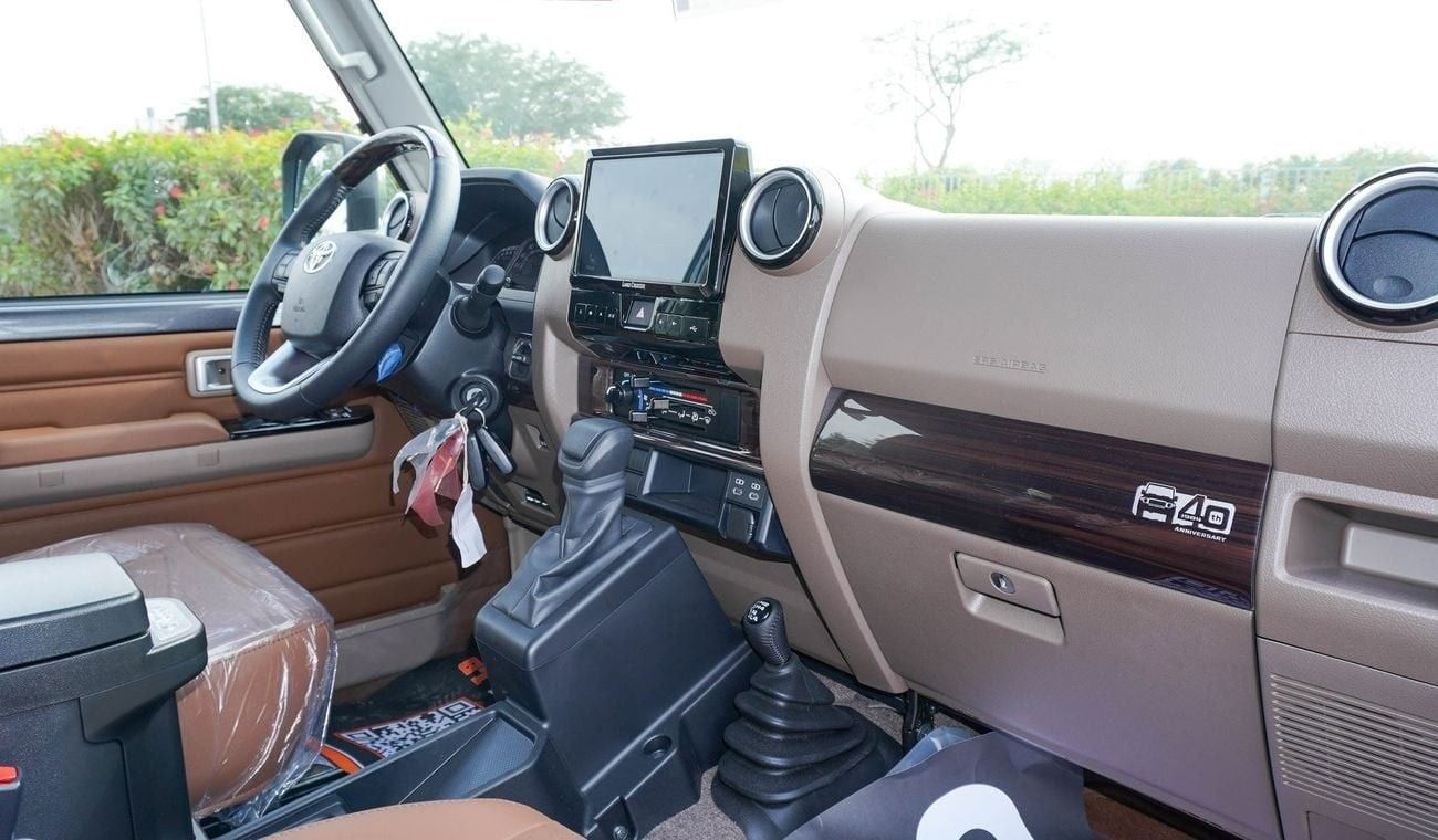 Toyota Land Cruiser 70 4.0L V6 A/T