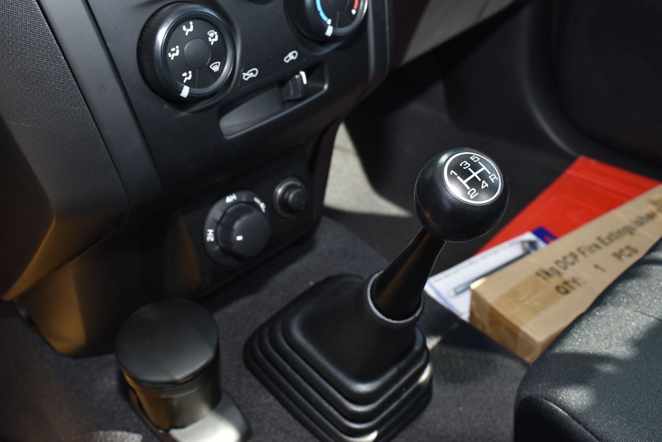 Isuzu D-MAX STANDARD 2.5L 2WD (4x4) Single Cab (2 Doors) MY 2027 - Made in India, GCC spec