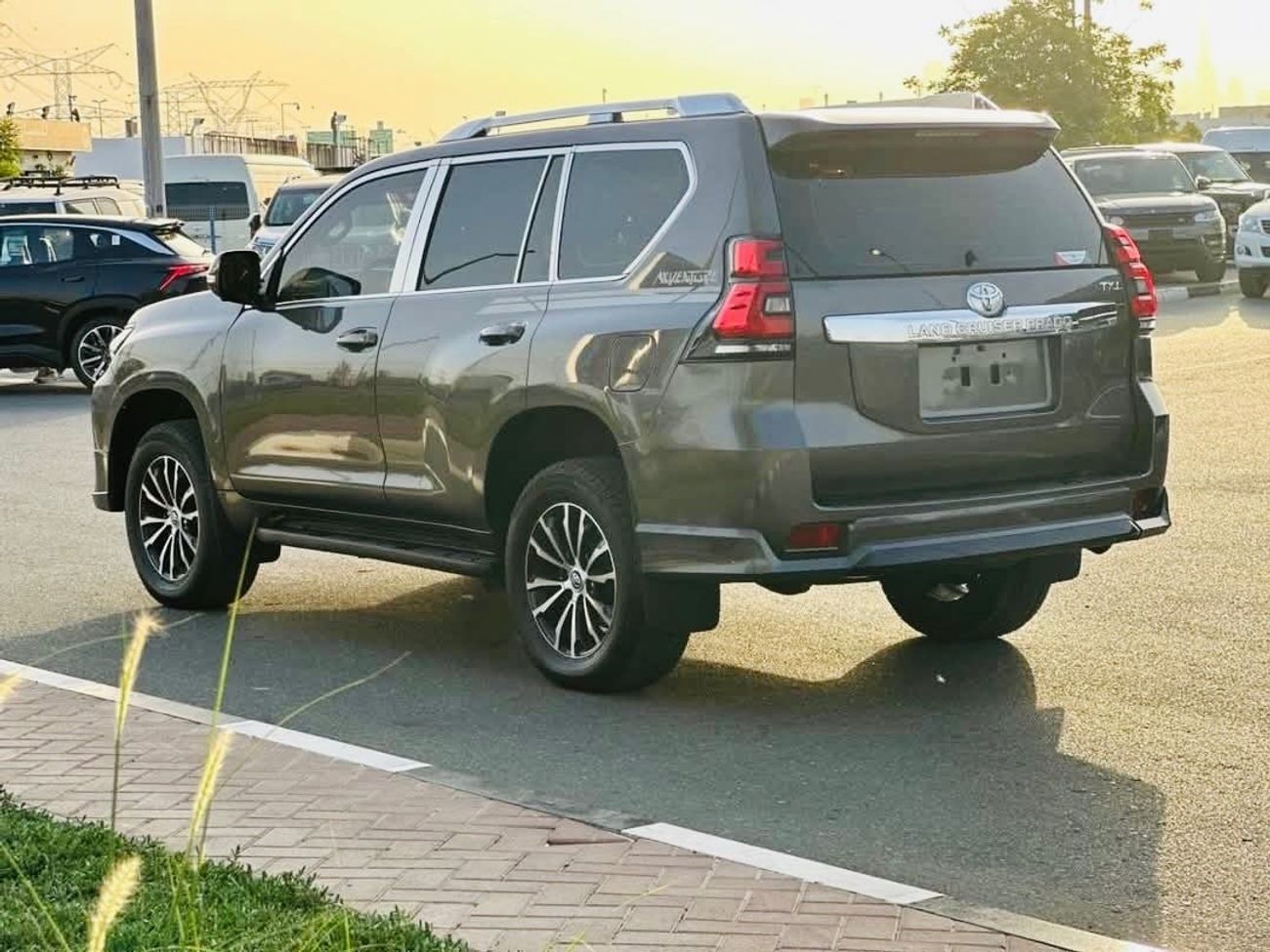 Toyota Prado Toyota Prado 2016 facelift 2022 TX-L 2.7L (271 HP)
