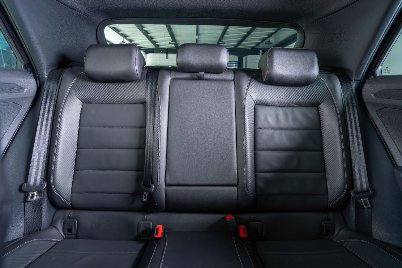 فولكس واجن T ROC R-line 1.4L