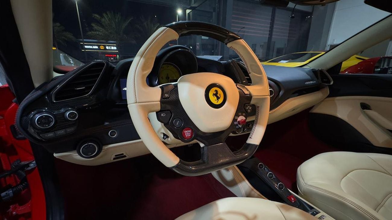 Ferrari 488 Std 3.9L 488 GTB V8