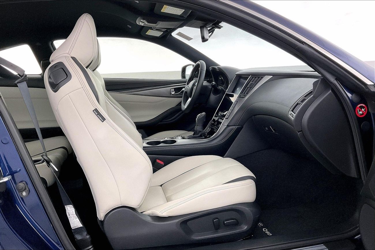 مرسيدس بنز C 200 Premium (AMG Line) | عرض العيد الحصري | خالية من أضرار الفيضانات