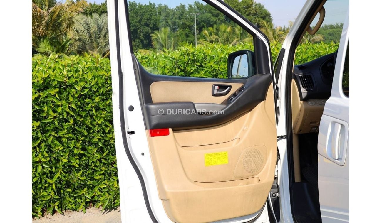 Hyundai H-1 | H1 GL | 12 Seater Passenger Van | 2.5L Diesel Engine