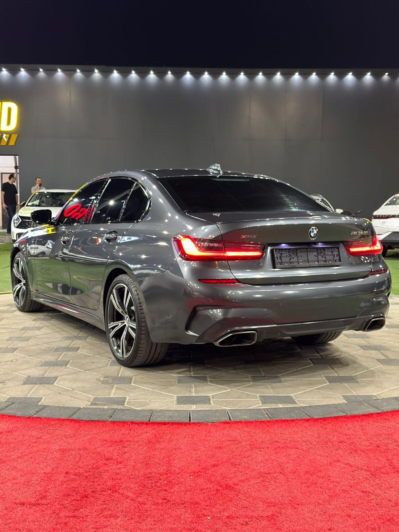 بي أم دبليو 340i