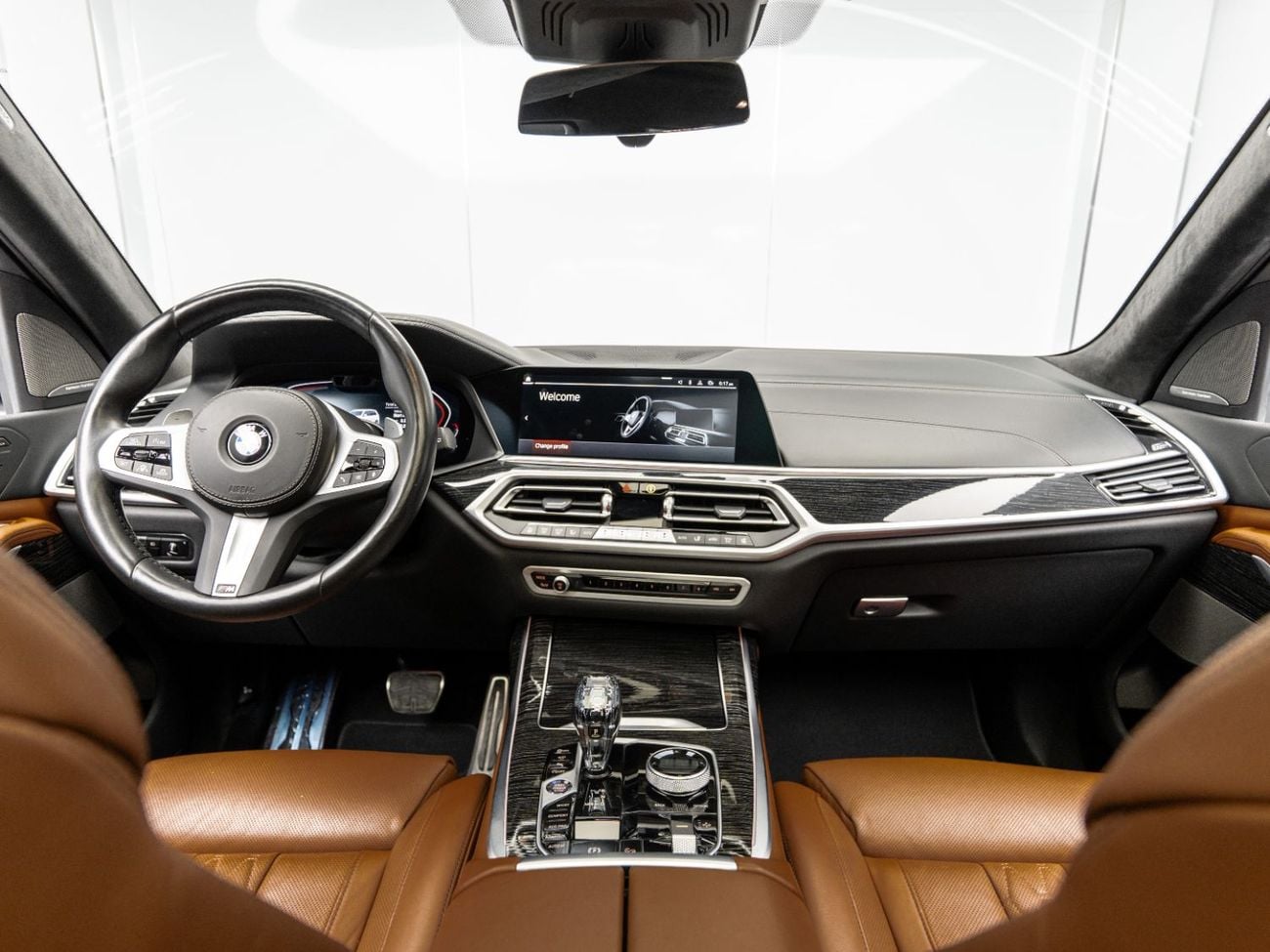 بي أم دبليو X7 2022 BMW X7 xDrive 40i, 3.0L TC I6, 4WD, 375 bhp, 7 Speed Automatic