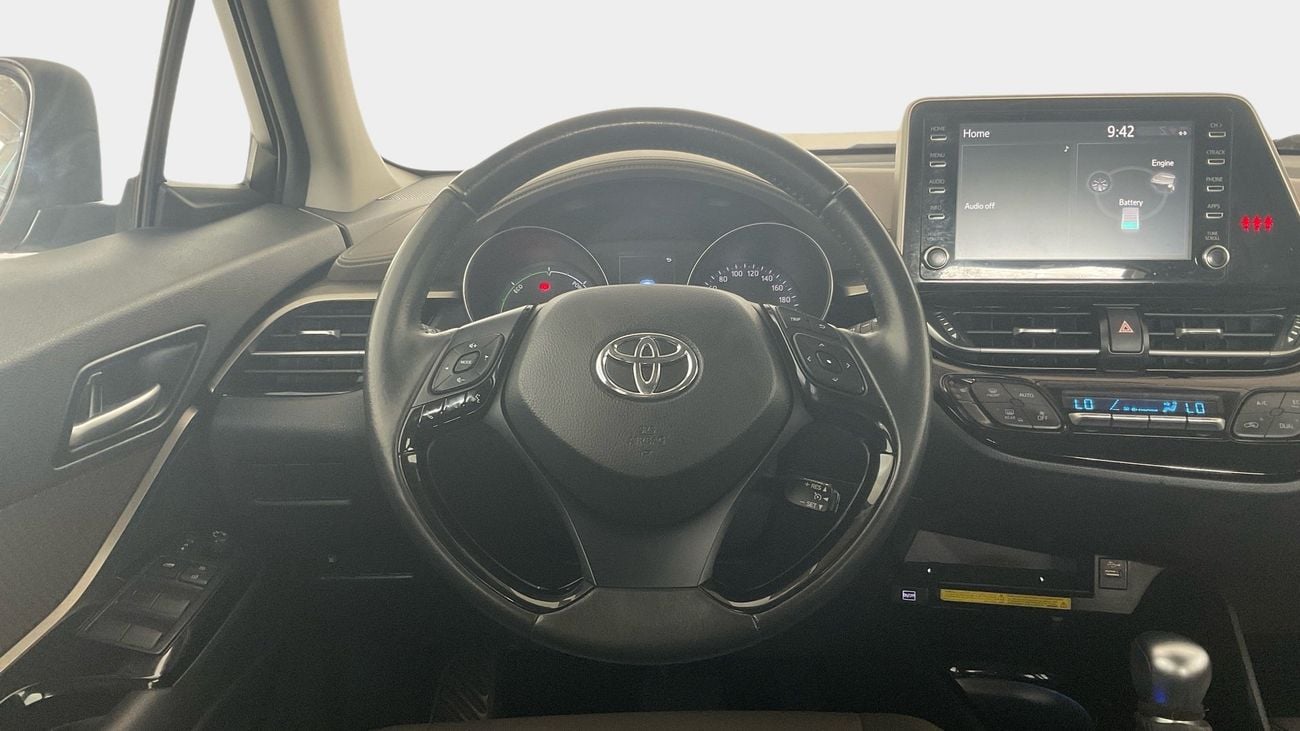 Toyota CHR VX 1.8L (100 HP) VX | Guaranteed Warranty | 0 Down Payment