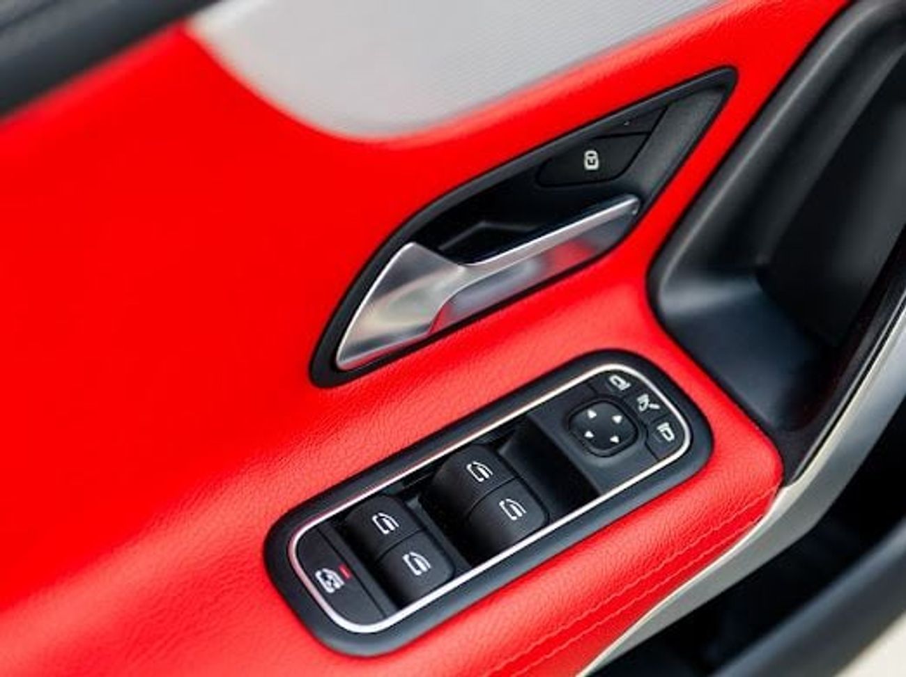 مرسيدس بنز 220