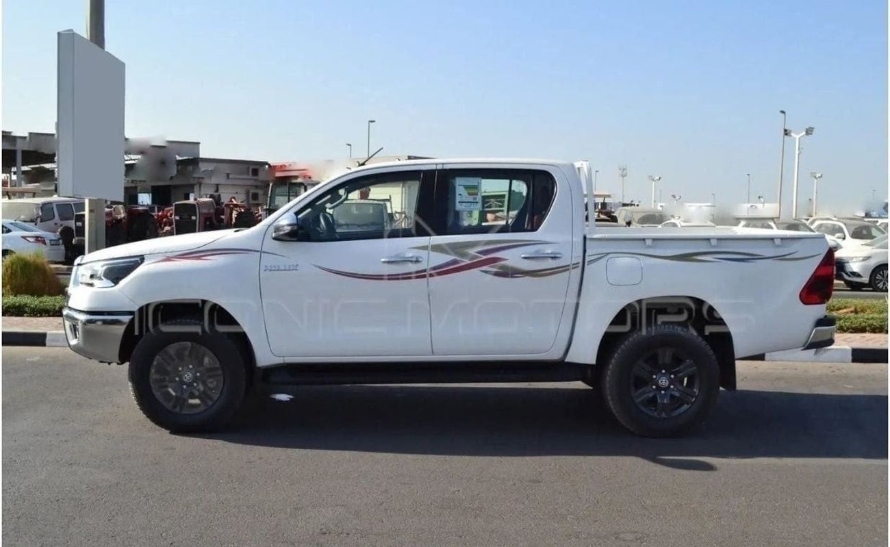 تويوتا هيلوكس 2025 TOYOTA HILUX 2.7L PETROL MANUAL 4X4 SR5