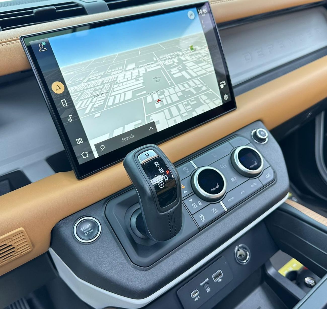 Land Rover Defender P400 90 HSE 3.0L (5 Seater) 2023 Land Rover Defender 90 HSE P400, 2027 Range Rover Warranty + Servic