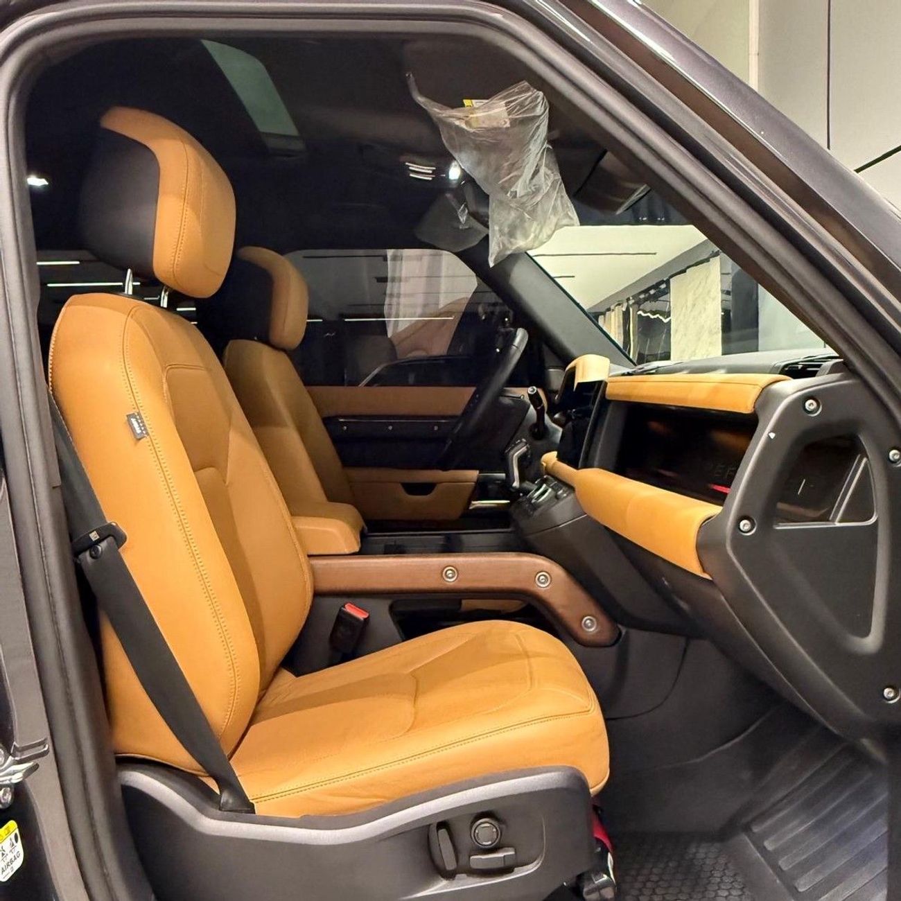 Land Rover Defender HSE 110 HSE 2025 GCC specs
