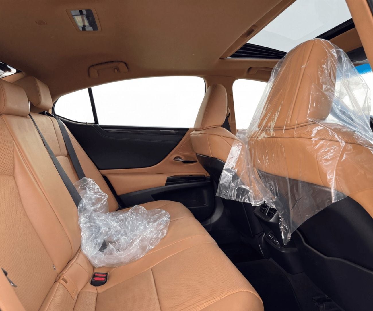 لكزس ES300h HYBRID PLUS 2.5