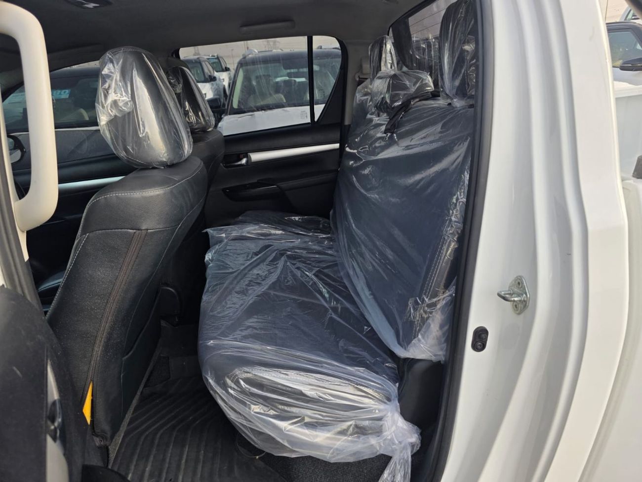 تويوتا هيلوكس diesel engine ,roght hand drive only for export available